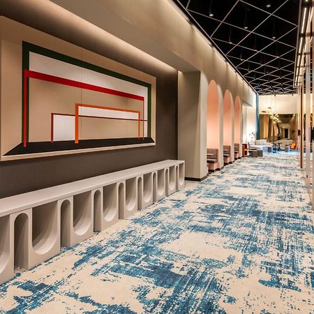 Renaissance Porto Lapa Hotel Екстер'єр фото The interior of the new terminal