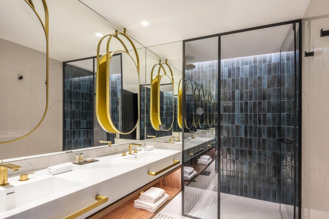 Renaissance Porto Lapa Hotel Екстер'єр фото Bathroom