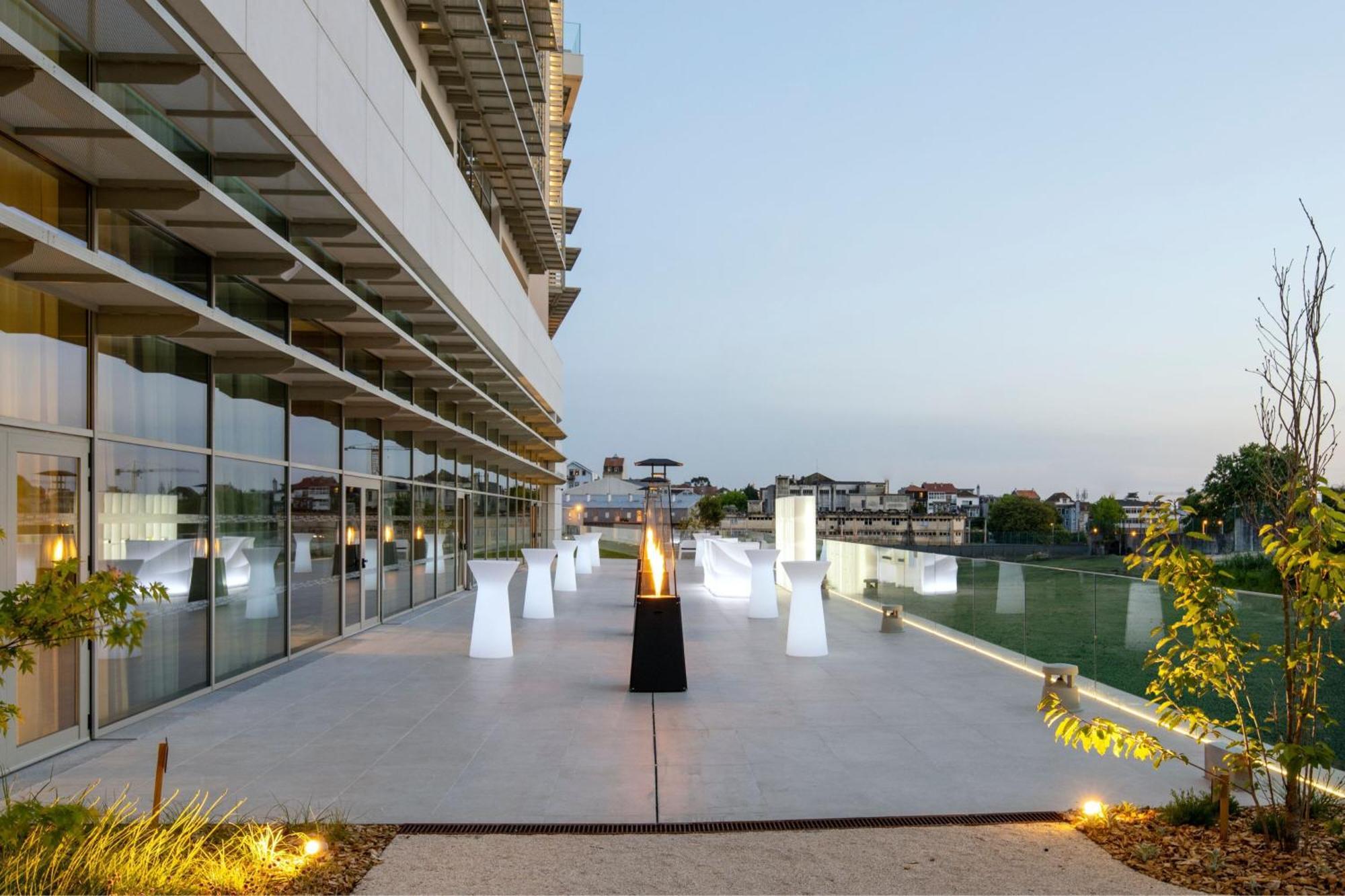 Renaissance Porto Lapa Hotel Екстер'єр фото The Sky Bar
